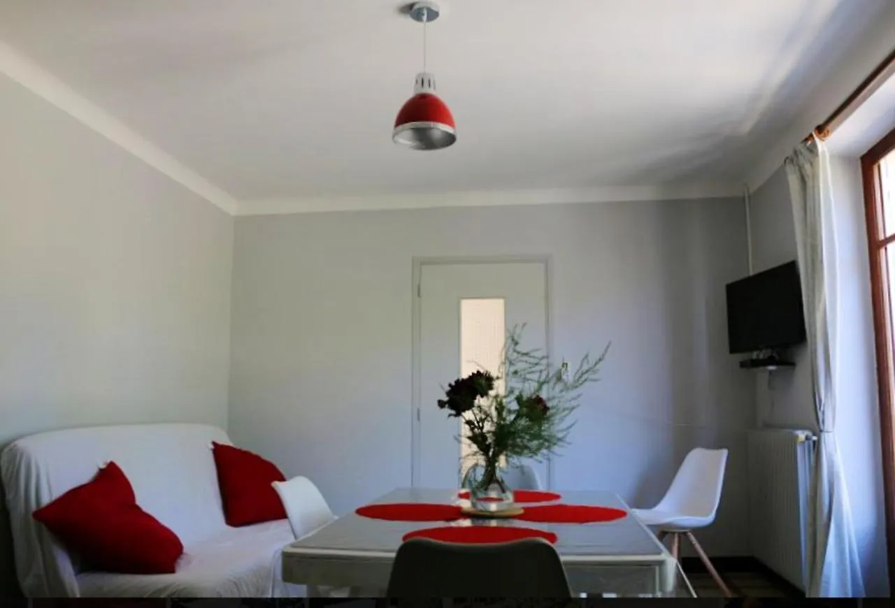 Maison Charmante A Florentin-La-Capelle Avec Vue Montagne Holiday home